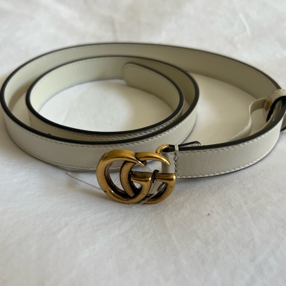 Gucci Off-White Leather Belt with Gold GG Emblem